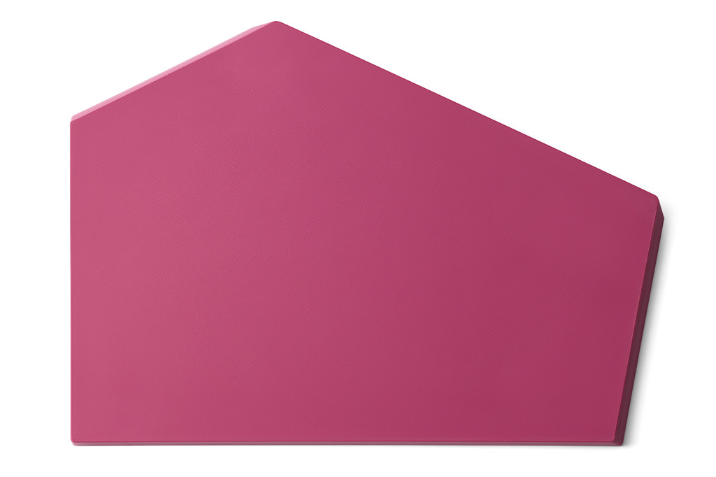 Zurich_Beetroot_front_47_cm.jpg Zurich / Cutting board, large / Beetroot / PP