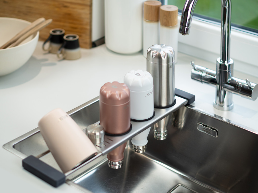 dripit__bottles_beige_above_1.jpg drip.it+ Flaschen-Abtropfhalter